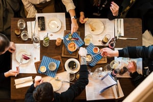 Cote-table-sharing-1